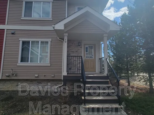 5134 Mullen Rd NW #19, Edmonton, AB T6R 0S7