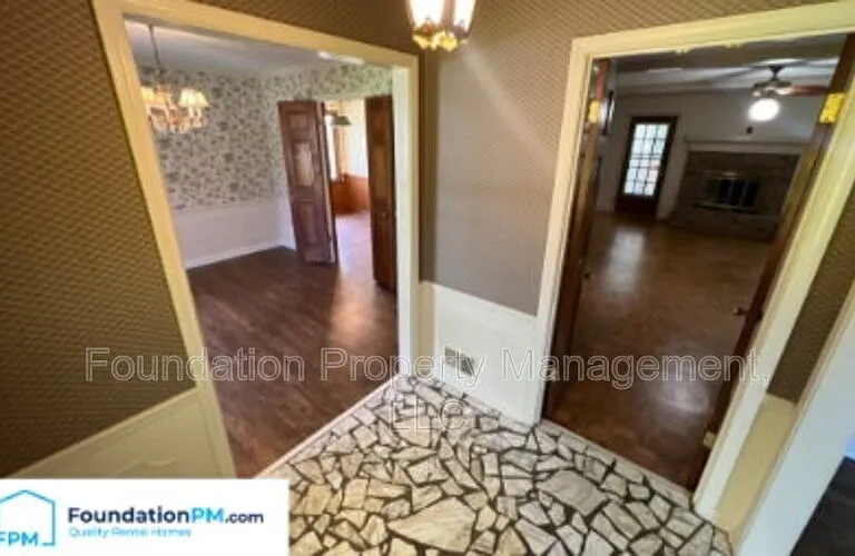 2608 Abercorn Cv — Photo 6