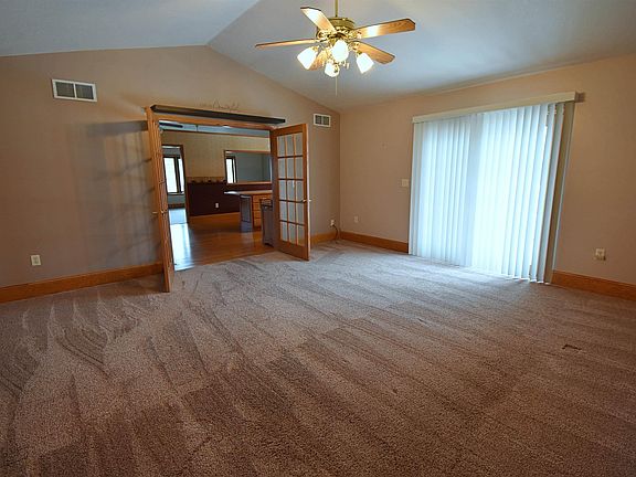 2nd image of 2070 Jamestown Ave