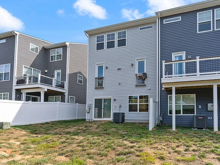 18277 Summit Pointe Dr — Photo 34