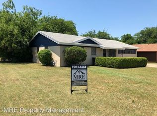 801 Bridle Ave, White Settlement, TX 76108