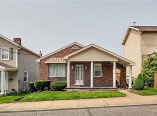 390 Pennsylvania Ave, Rochester, PA 15074