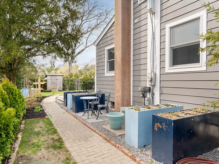 8 Flocee Ln — Photo 30