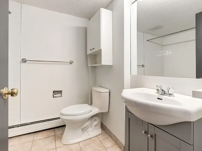 604 14th Ave SW — Photo 14