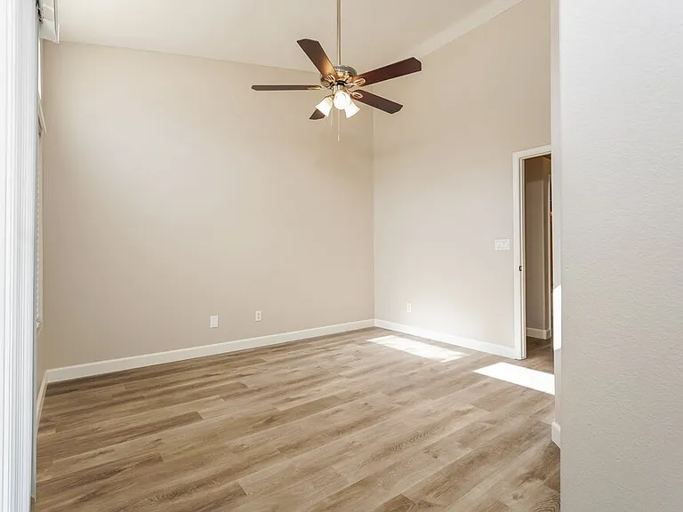 3639 Covewick Dr — Photo 13