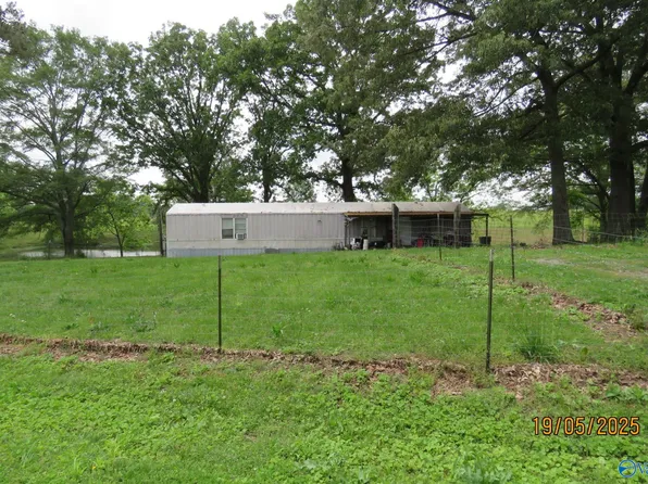 835 New Clear Creek Rd, Boaz, AL 35957