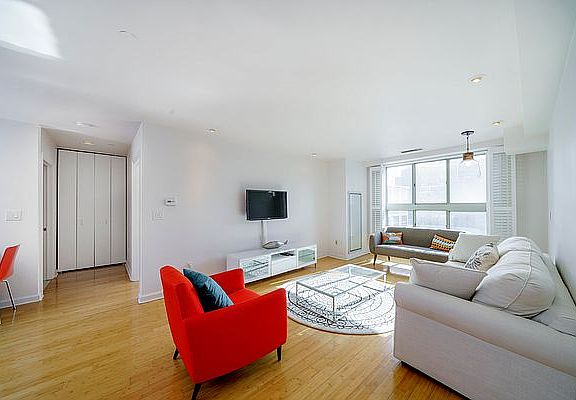 3rd image of 1400 5th Ave APT 8K