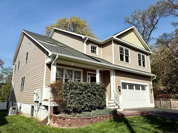 1022 N Edison St, Arlington, VA 22205