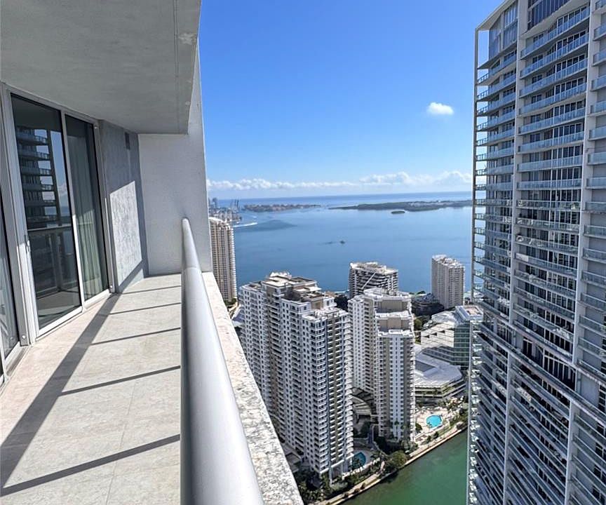 1st image of 475 Brickell Avenue #4913