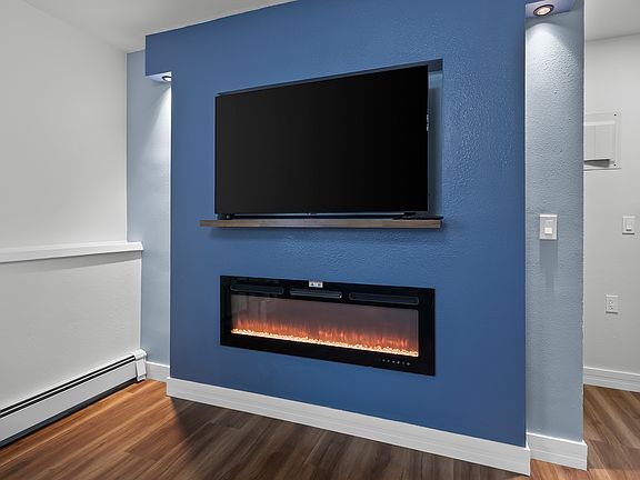 4th image of 300 E 45th Ave APT 3