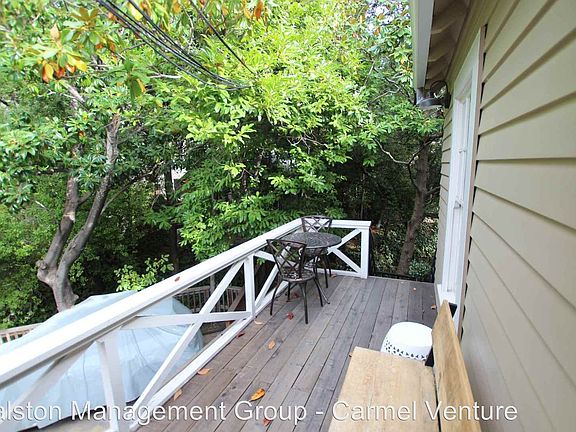 3rd image of 1441 Bellevue Ave APT D