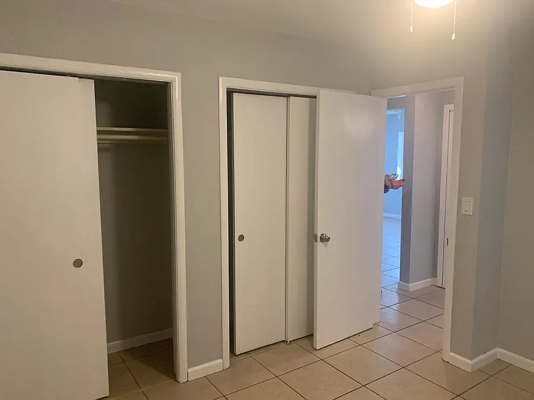 2407 McKinley St #1 — Photo 6