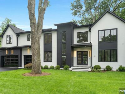 51 Harrison St, Haworth, NJ, 07641