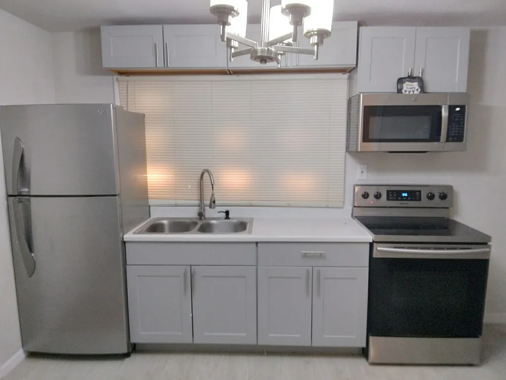 8280 West Madison Street - 7 — Photo 2