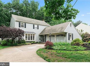 105 Fox Chase Dr, Delran, NJ 08075