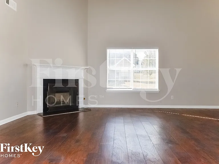 165 Cinnamon Oak Cir — Photo 2