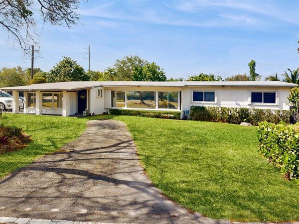 9925 SW 82nd Ave, Miami, FL 33156