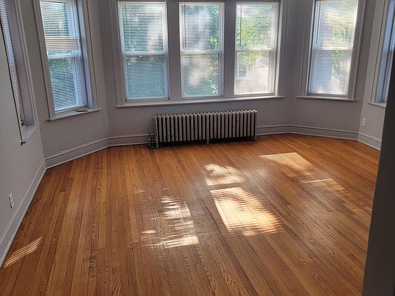 5th image of 8621 S Drexel Ave APT 3
