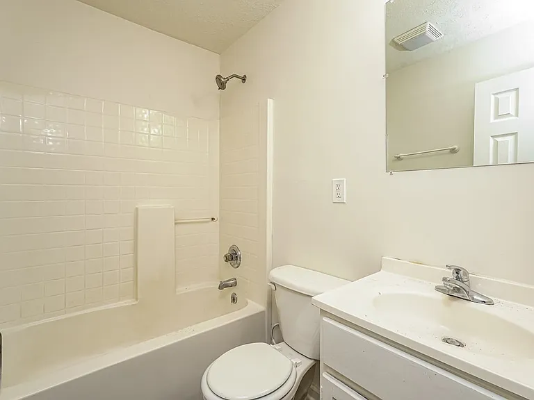 1103 Louise Rd — Photo 14