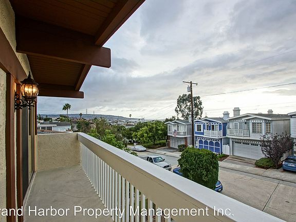 2nd image of 454 Hollowell Ave