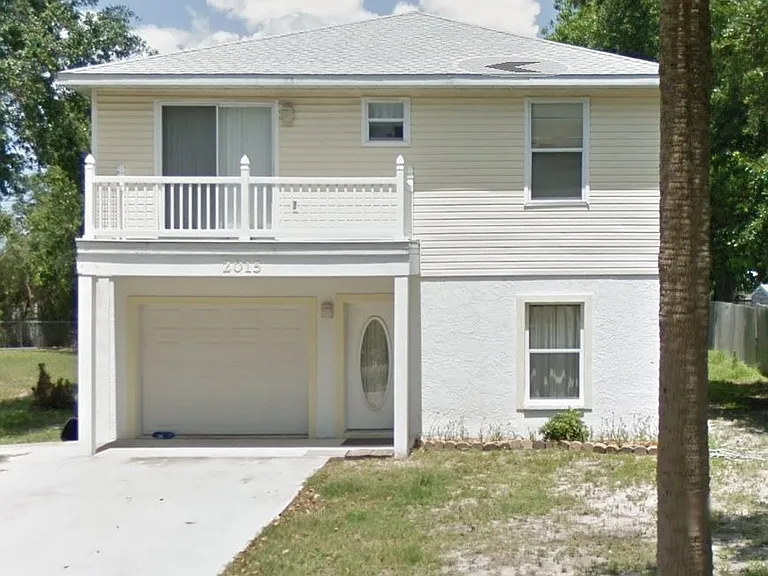 2015 Saint George Dr — Photo 1