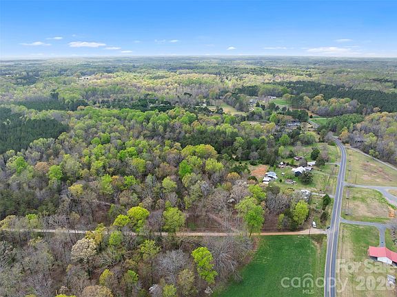 5th image of 6600 Sisk Carter Rd