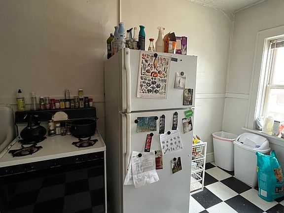 3rd image of 516 University Ave SE APT 302