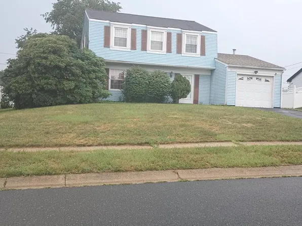 33 Trescott Ln, Willingboro, NJ 08046