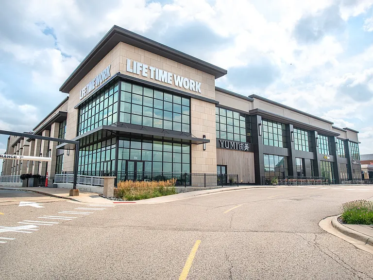 Millennium Edina — Photo 71