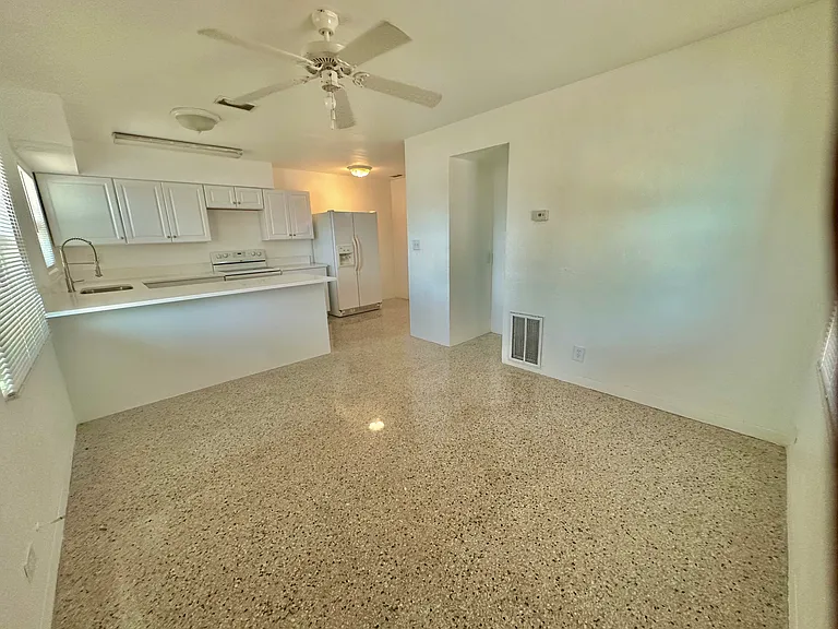 5122 8th Ave S #5124 — Photo 4
