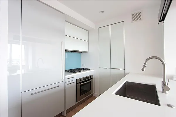 Rented by Martini Real Estate | media 29