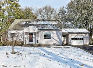 276 Beechwood Cres, Webster, NY 14580