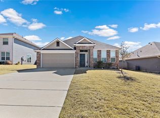 214 Cross Ln, Caldwell, TX 77836