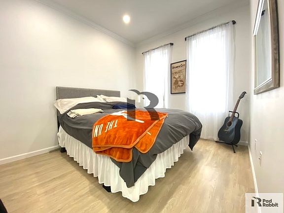 5th image of 652 Rogers Ave APT 3F