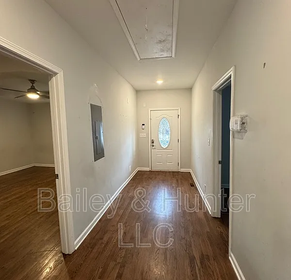 85 Meldon Ave SE — Photo 3