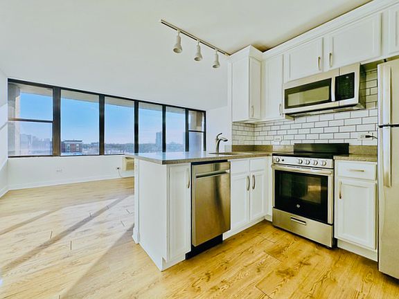 5th image of 345 E Eastgate Pl APT 604
