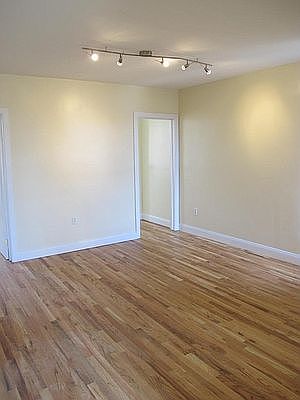 3rd image of 1436 Atlantic Ave APT 2B