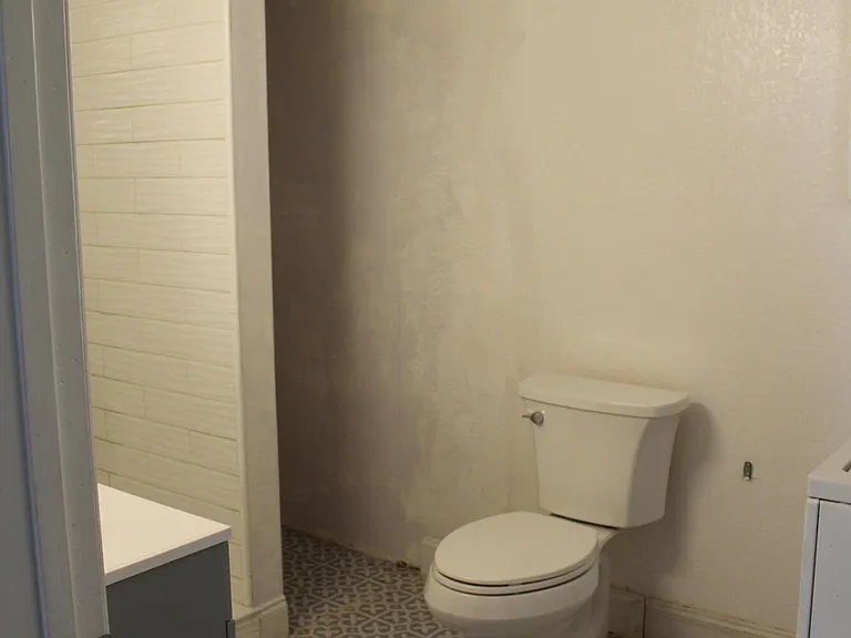 124 S Noble St #3 — Photo 7