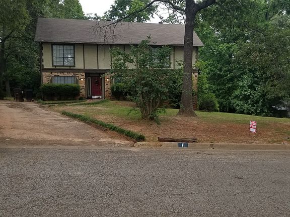 4th image of 11 Meadowbrook Dr