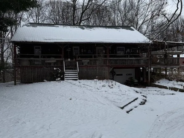 15639 Grove Rd SE, Port Washington, OH 43837