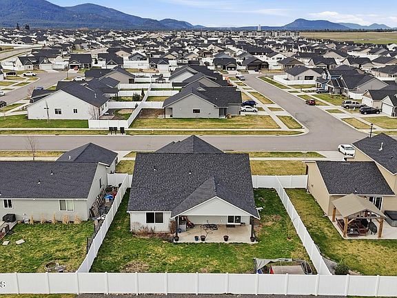 3rd image of 5830 W Irish Dr