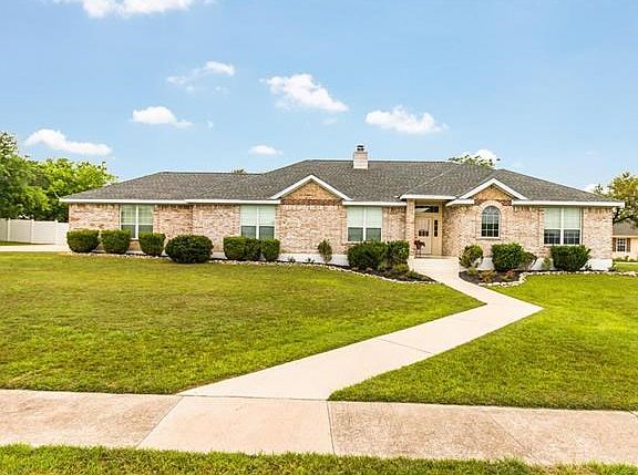 3rd image of 218 Quarry Springs Dr