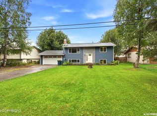 8118 Blackberry St, Anchorage, AK 99502