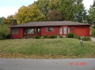 706 S Hudson St, Buckner, MO 64016