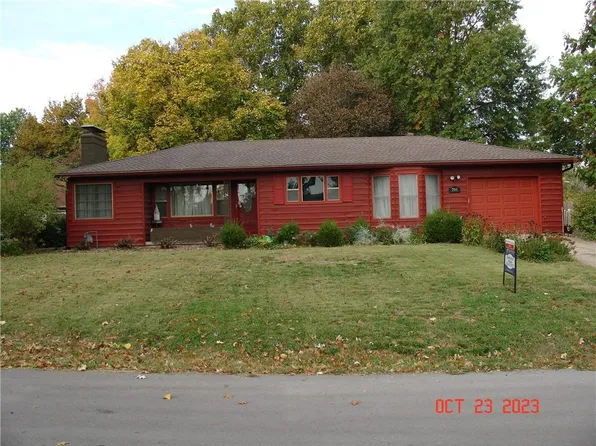 706 S Hudson St, Buckner, MO 64016