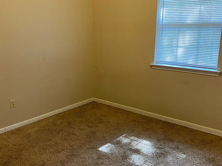 Monthly Paid Rent — Photo 7