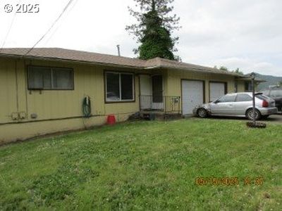 646/648 W 6th Ave, Sutherlin, OR, 97479