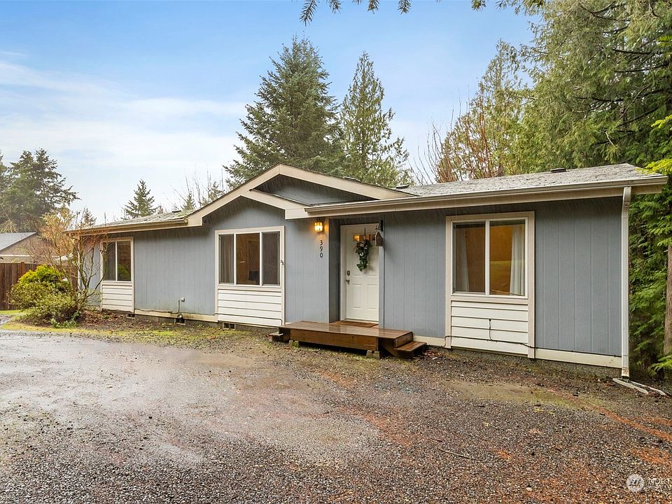 1st image of 390 NE Matthew Drive