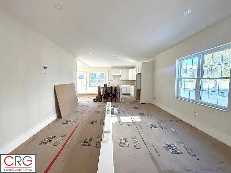 140 Summer St — Photo 3