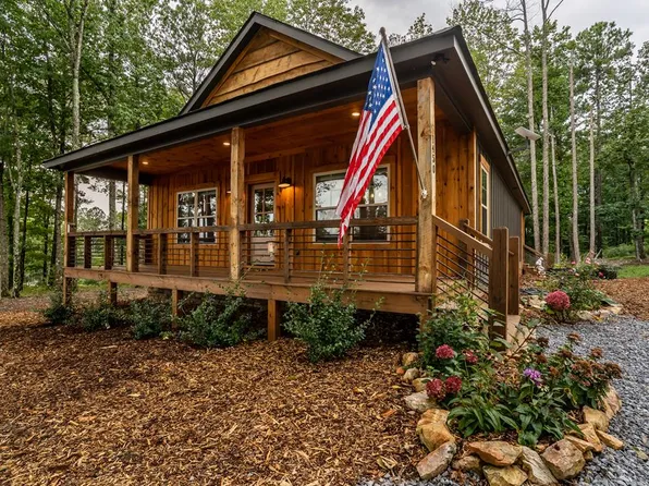 1450 Twisted Oak Rd, Talking Rock, GA 30175